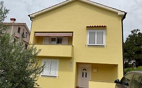 Apartments Luni II